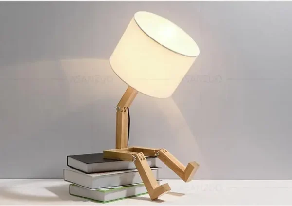 Robot-Shaped Table Lamp